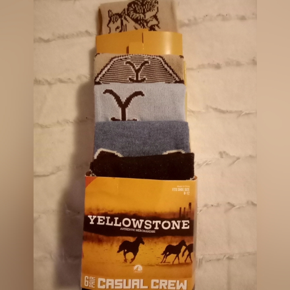 5 Pair Yellowstone Mens Crew Socks. Fits shoe Size 8-12 men Ranch Novelty